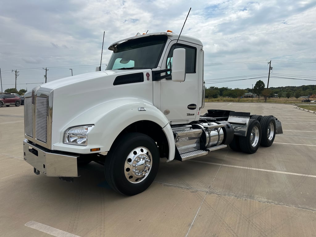 2022 Kenworth T880 in Fort Worth, TX — photo 7