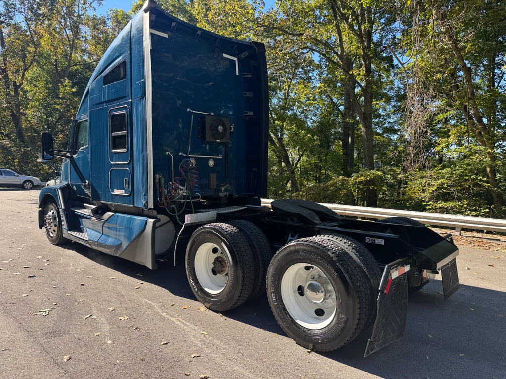 2024 Kenworth T680 in Kingsport, TN — photo 6