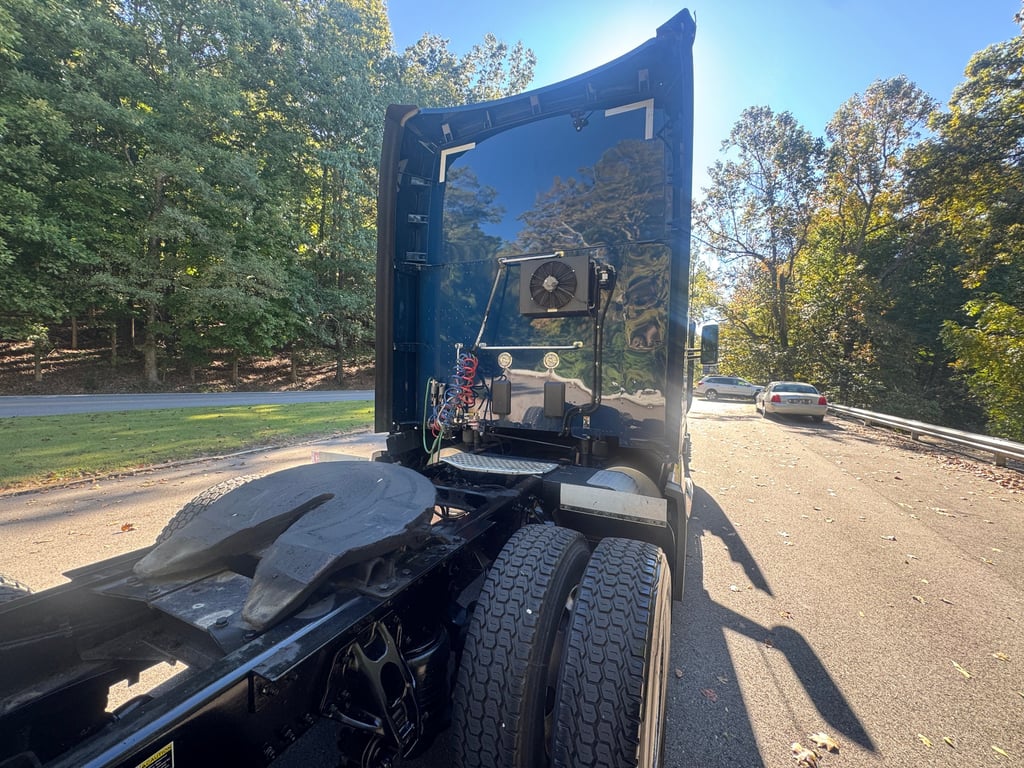 2024 Kenworth T680 in Kingsport, TN — photo 4