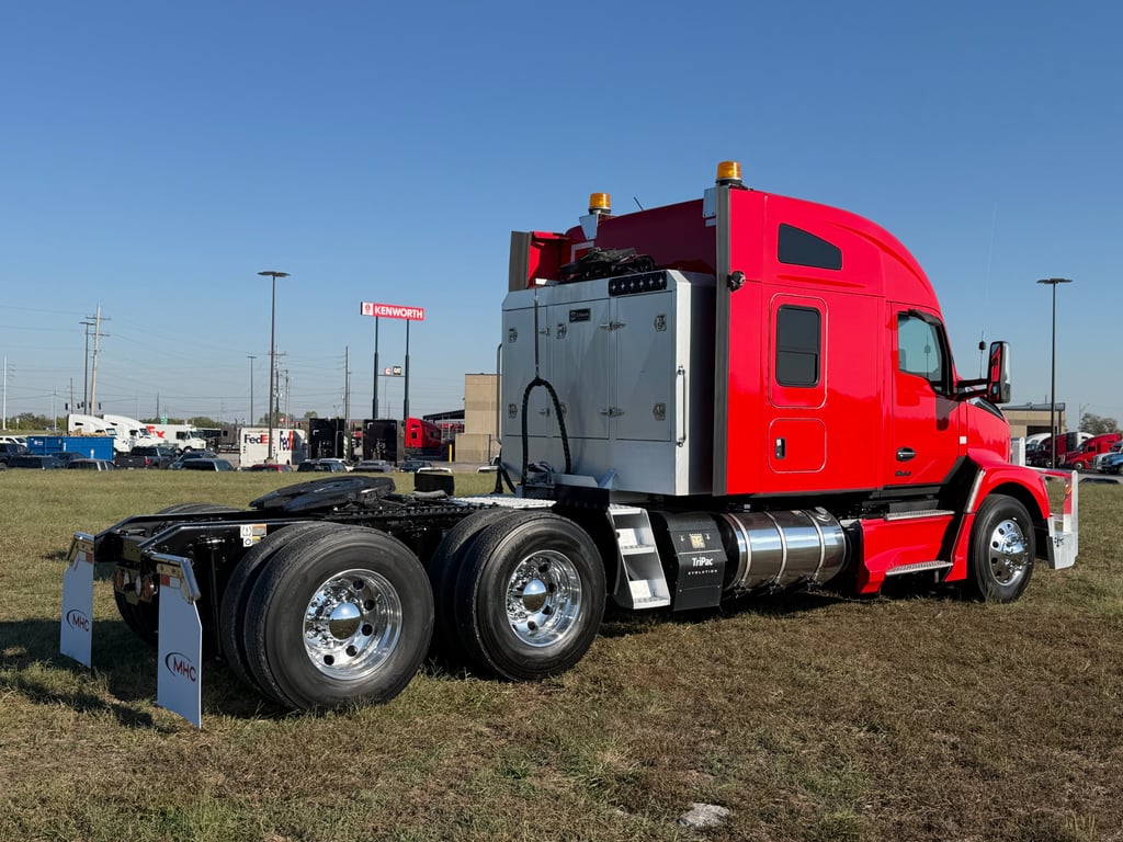 2023 Kenworth T680 in Joplin, MO — photo 3