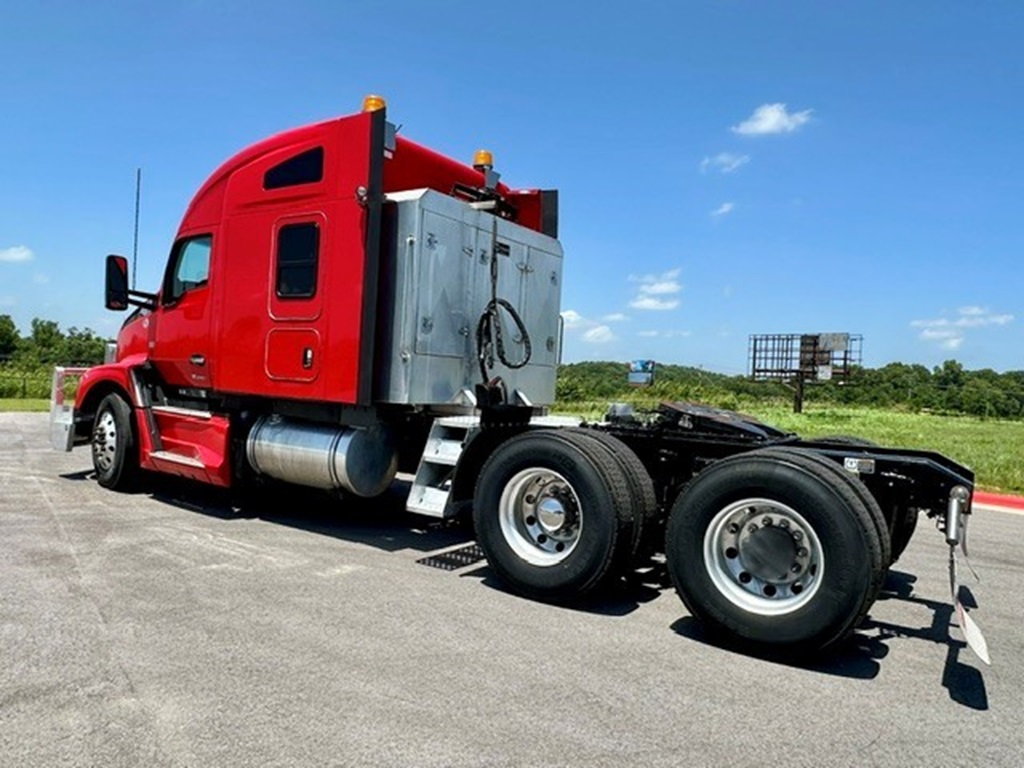 2023 Kenworth T680 in Charlotte — photo 6