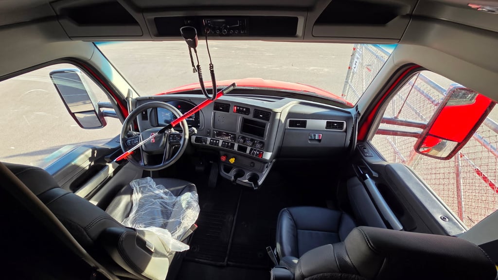 2022 Kenworth T680 in Pueblo, CO — photo 3