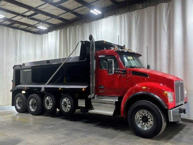 2027 Kenworth T880 in Kansas City, MO