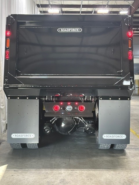 2027 Kenworth T880 in El Paso, TX — photo 4