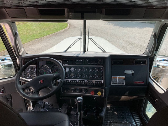 2027 Kenworth W900 in Nashville, TN — photo 3