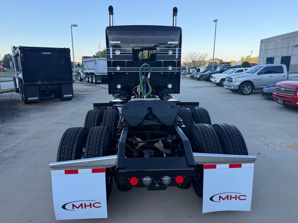 2027 Kenworth W900 in Chattanooga, TN — photo 5