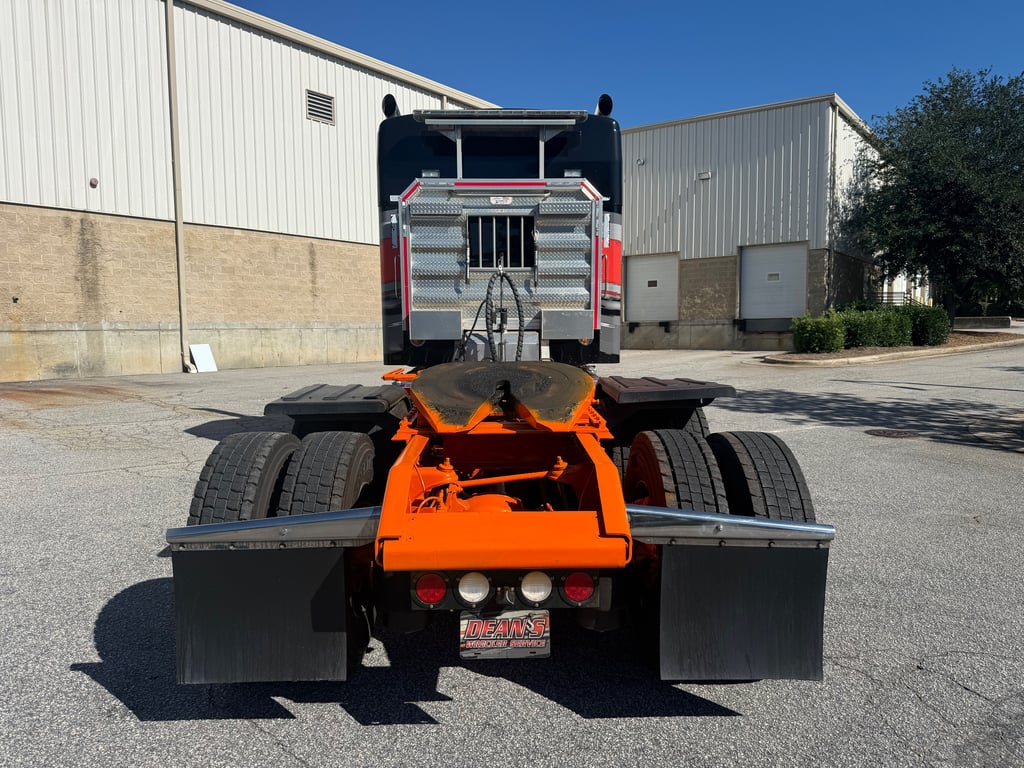 2022 Kenworth W900 in Raleigh, NC — photo 4