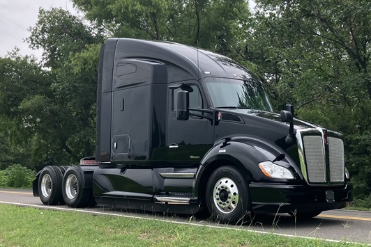 2022 Kenworth T680 in Dallas, TX