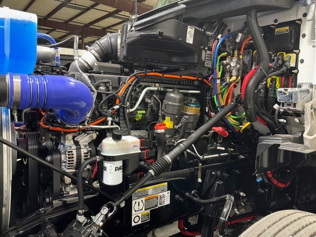 2027 Kenworth T880 in Oklahoma City, OK — photo 6