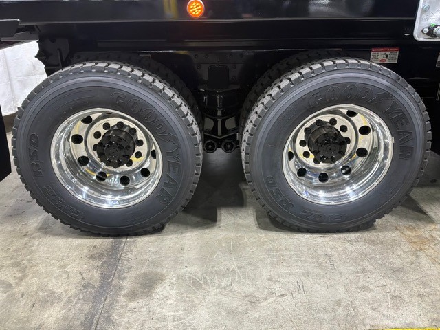 2027 Kenworth T880 in South Atlanta — photo 4