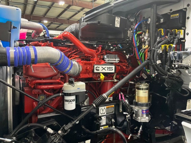 2027 Kenworth T880 in Omaha, NE — photo 5