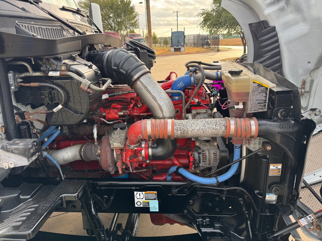 2022 Kenworth T680 in Dallas, TX — photo 7