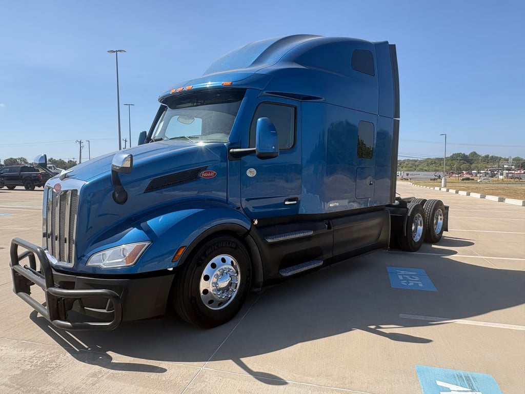 2024 Peterbilt 579 in Fort Worth, TX — photo 7