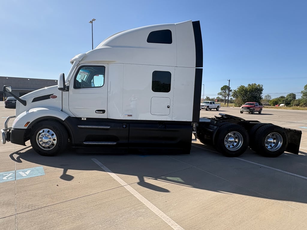 2024 Peterbilt 579 in Fort Worth, TX — photo 7