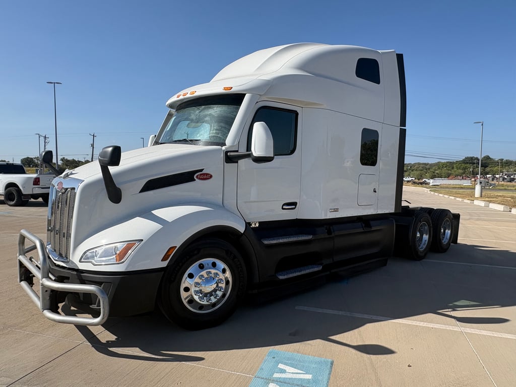 2024 Peterbilt 579 in Fort Worth, TX — photo 6