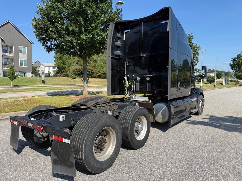 2022 Peterbilt 579 in Raleigh, NC — photo 7