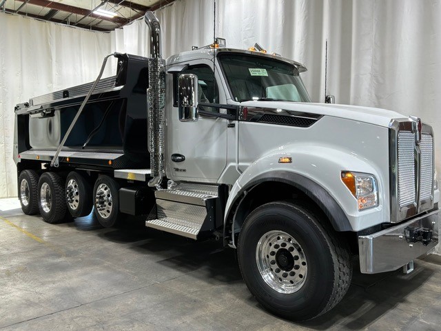 2027 Kenworth T880 in Asheville, NC