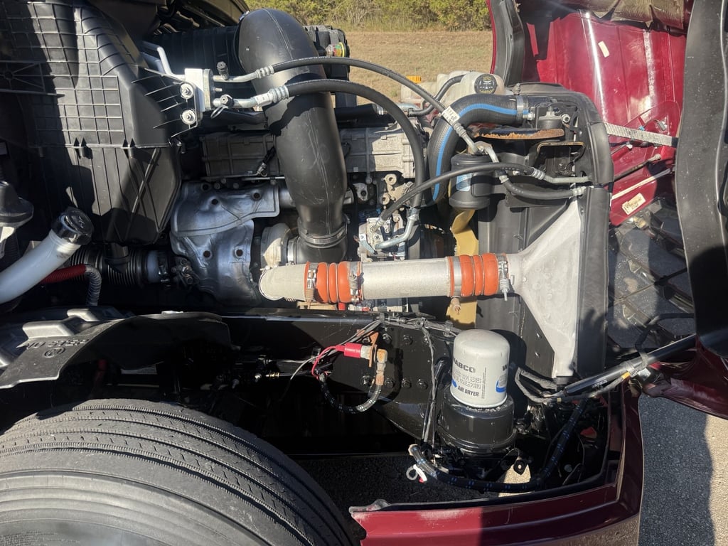 2021 Freightliner in Van Buren, AR — photo 7