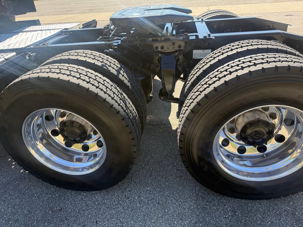 2021 Freightliner in Van Buren, AR — photo 4