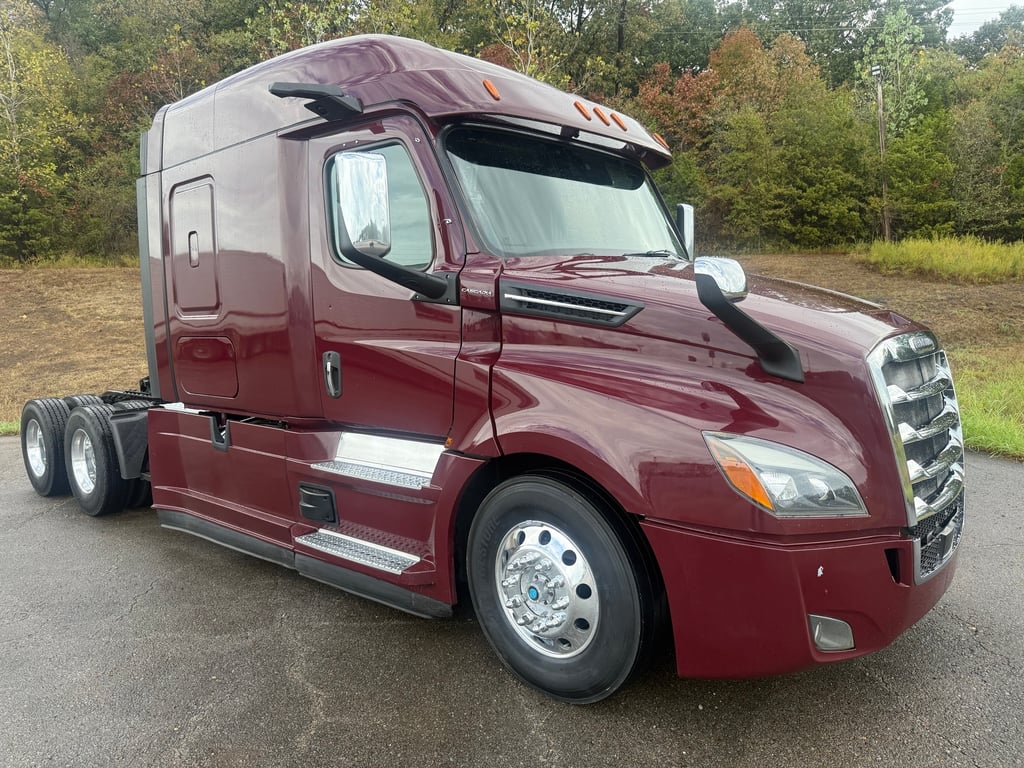 2021 Freightliner in Van Buren, AR