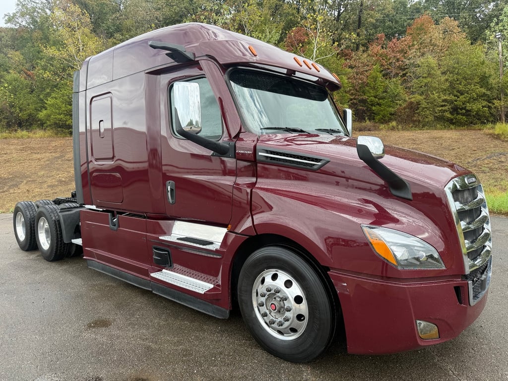 2021 Freightliner in Van Buren, AR