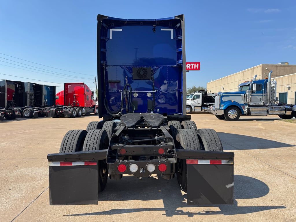 2019 Kenworth T680 in Dallas, TX — photo 5