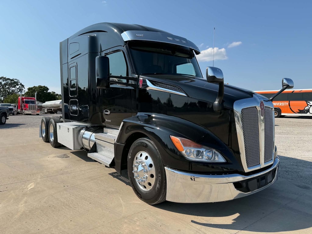 2023 Kenworth T680 in Tulsa, OK