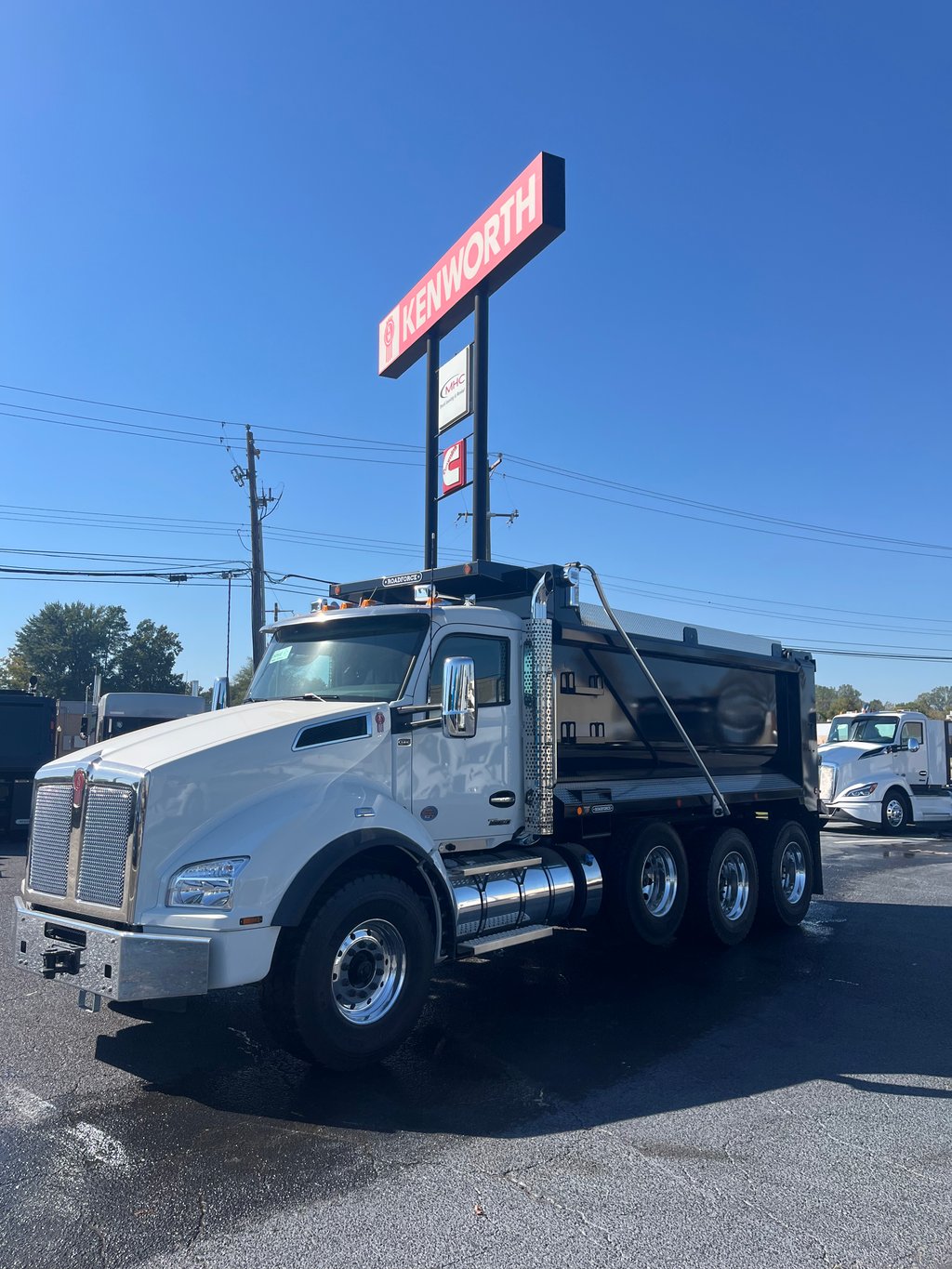 2027 Kenworth T880 in Memphis, TN — photo 2