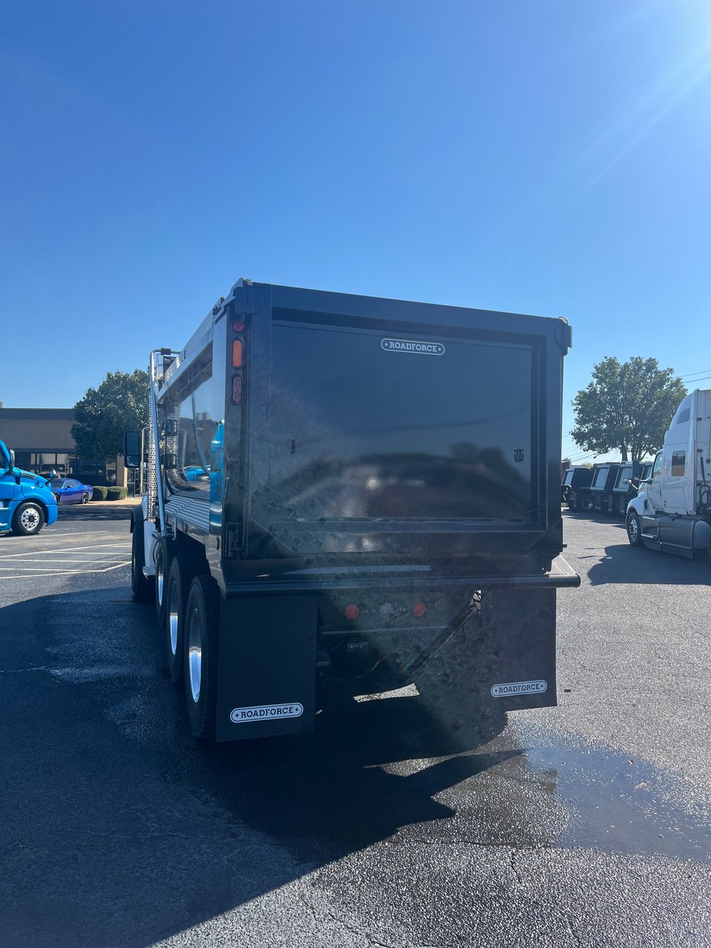 2027 Kenworth T880 in Memphis, TN — photo 5
