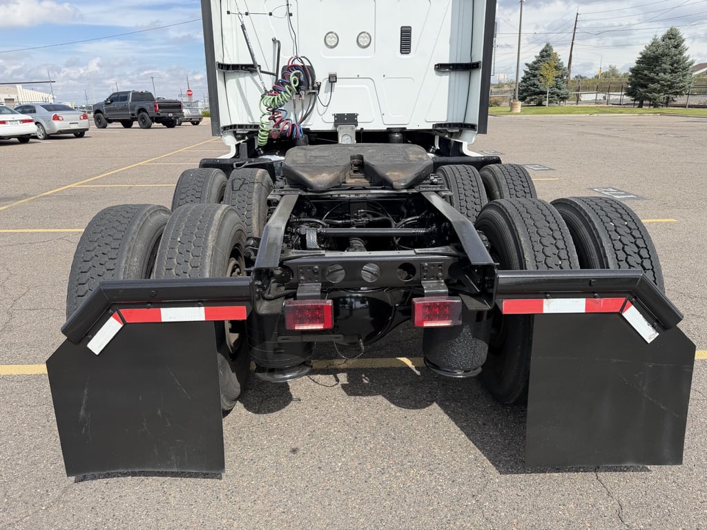 2019 International LT in Denver, CO — photo 6