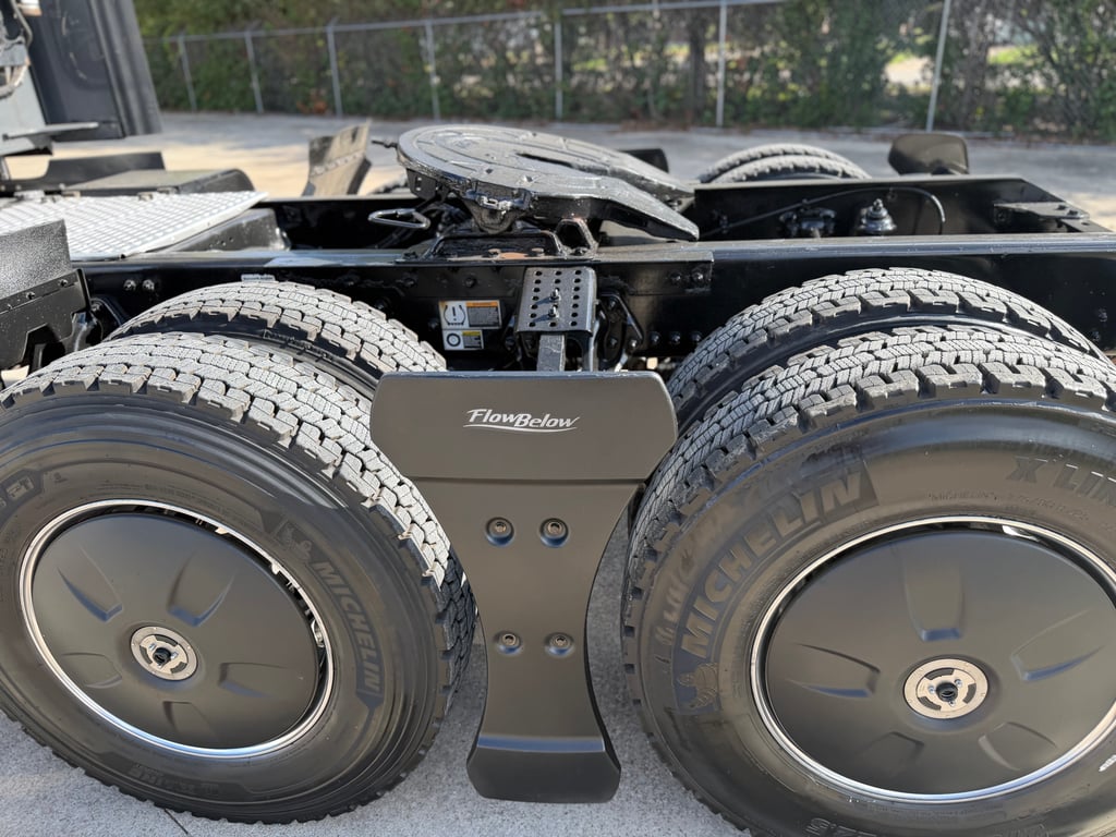 2022 Kenworth T680 in Fort Worth, TX — photo 4