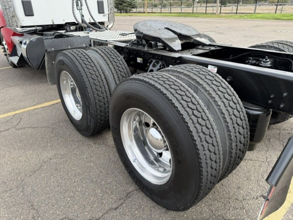 2023 Kenworth T880 in Denver, CO — photo 8