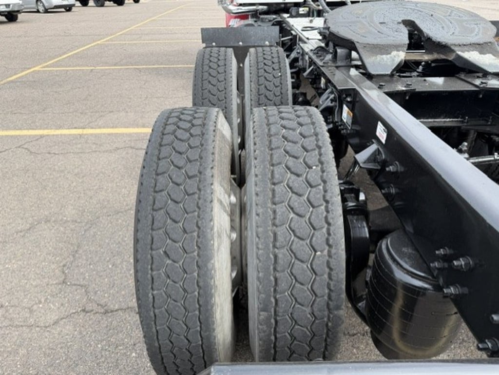 2023 Kenworth T880 in Denver, CO — photo 7