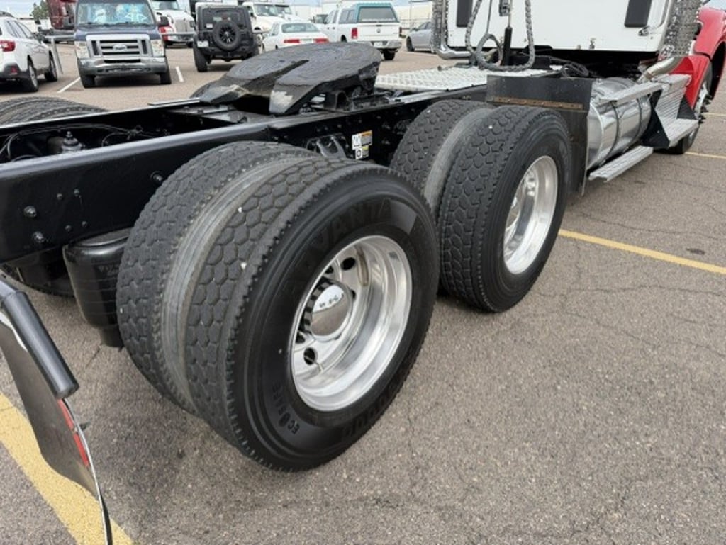 2023 Kenworth T880 in Denver, CO — photo 4