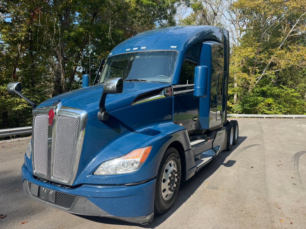 2024 Kenworth T680 in Kingsport, TN — photo 7