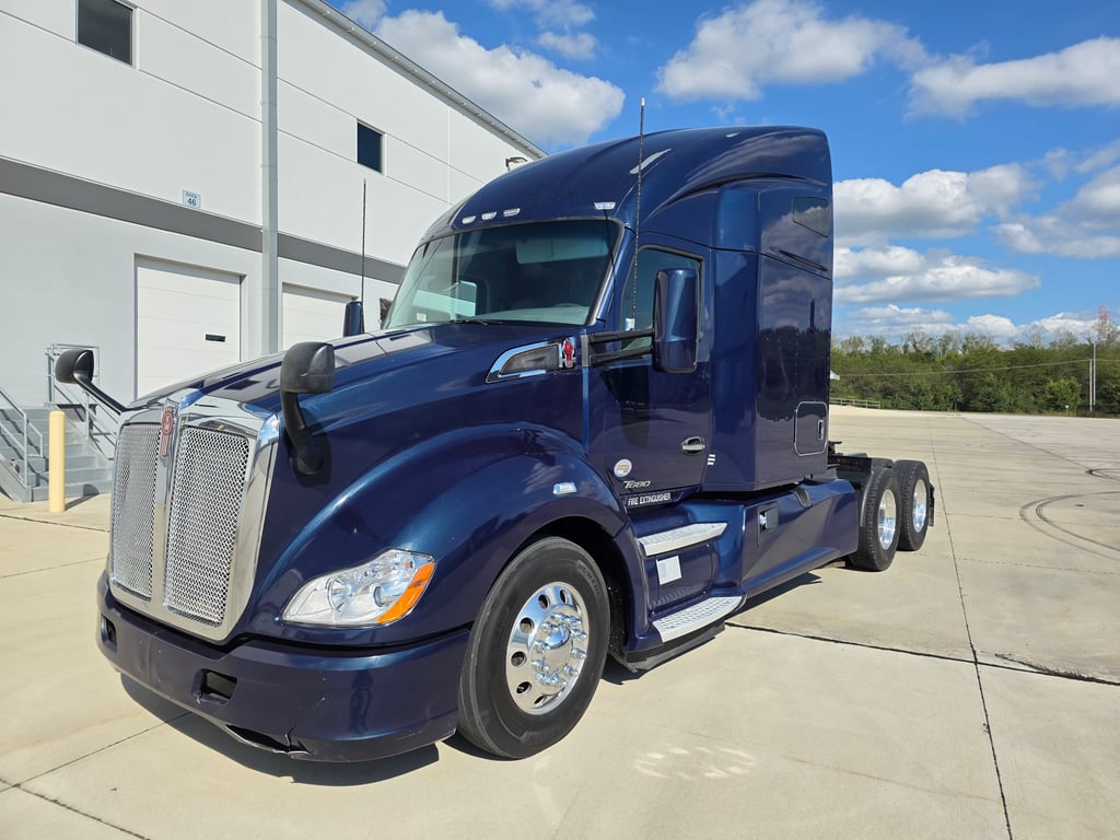 2018 Kenworth T680 in Kansas City, MO — photo 5