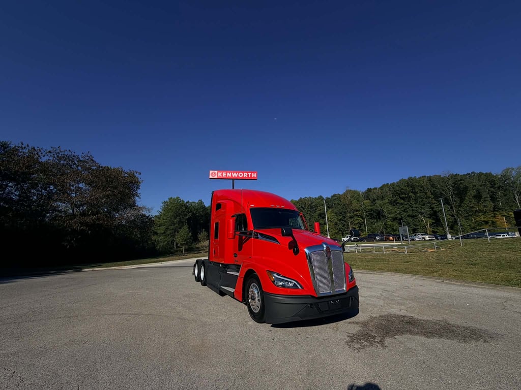 2023 Kenworth T680 in Knoxville, TN