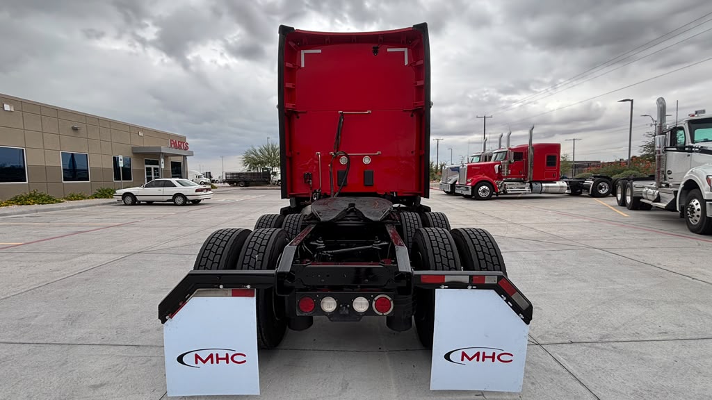 2023 Kenworth T680 in El Paso, TX — photo 5