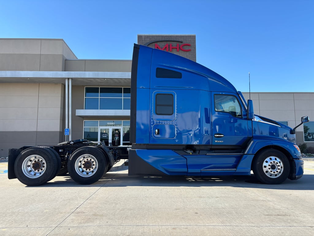 2023 Kenworth T680 in Omaha, NE — photo 6