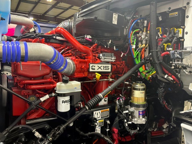 2027 Kenworth T880 in Joplin, MO — photo 5
