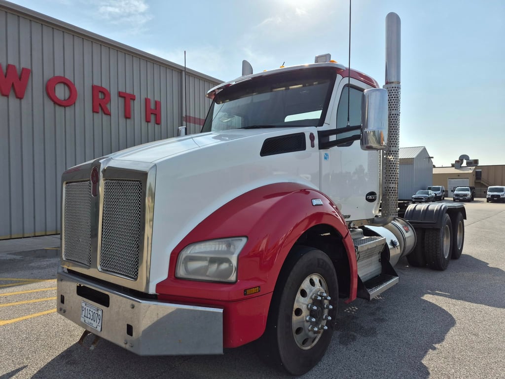 2018 Kenworth T880 in Quad Cities — photo 2