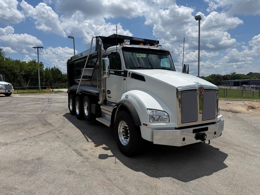 2027 Kenworth T880 in Chattanooga, TN
