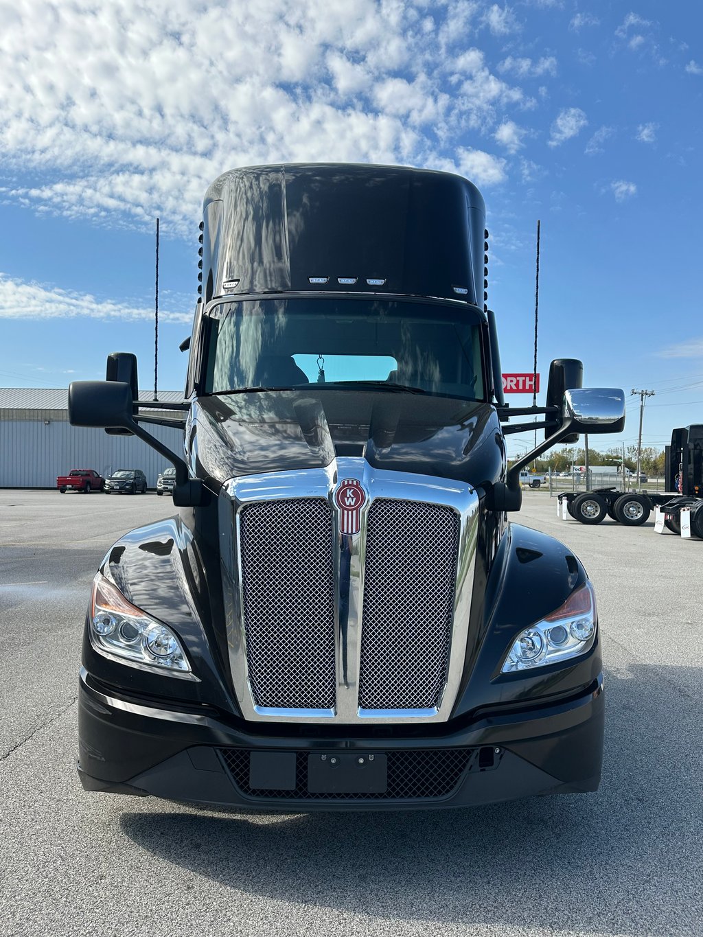 2022 Kenworth T680 in Quad Cities — photo 6
