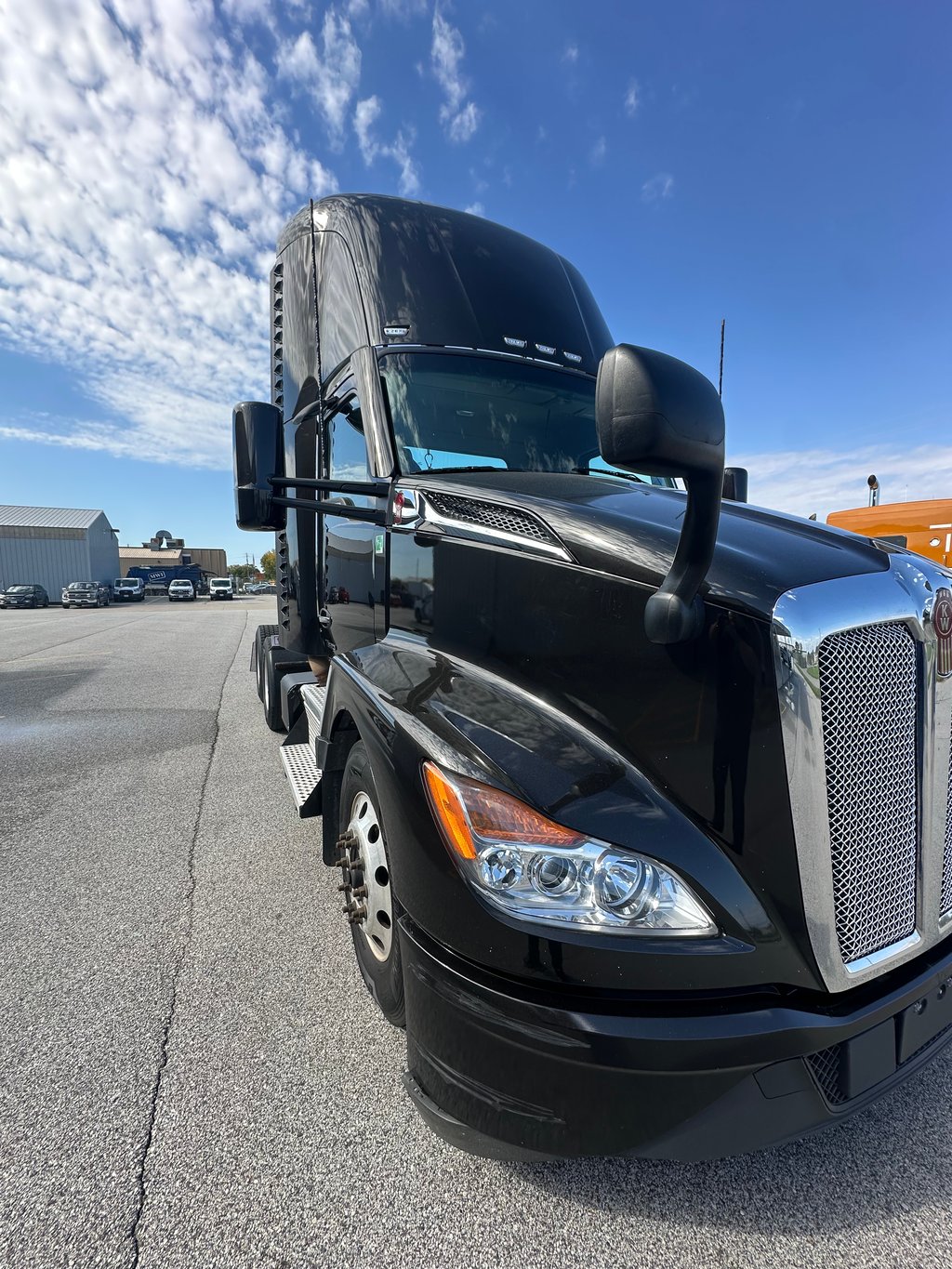 2022 Kenworth T680 in Quad Cities — photo 7