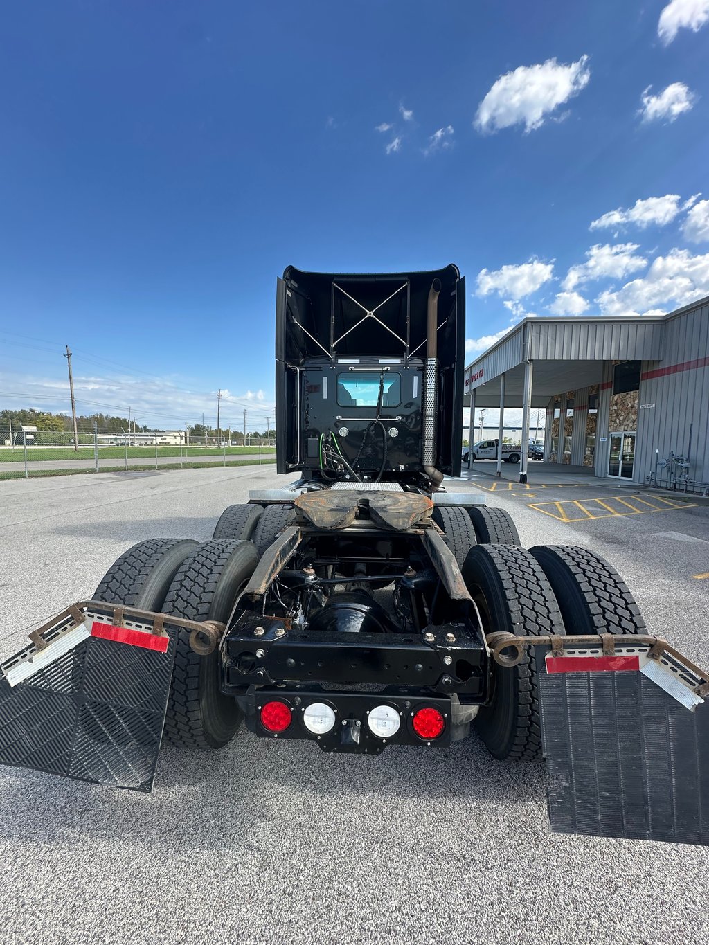 2022 Kenworth T680 in Quad Cities — photo 5