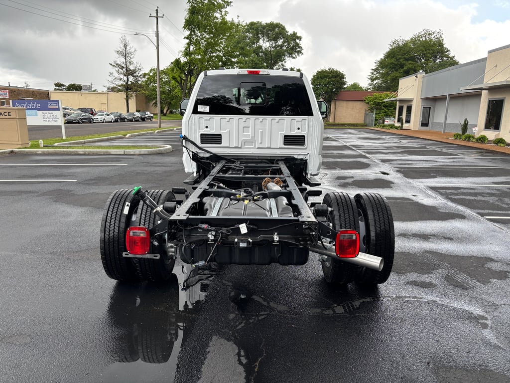 2027 Ford F-550 in Memphis, TN — photo 5
