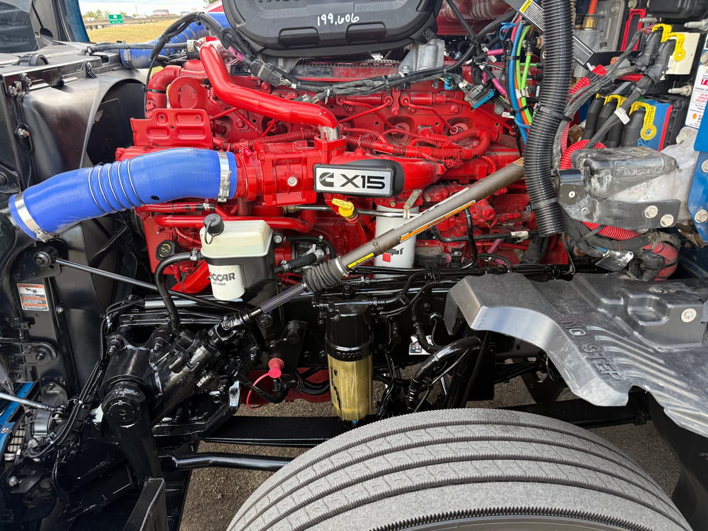 2024 Kenworth T680 in Springfield, MO — photo 3