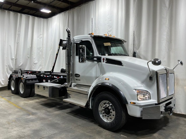 2027 Kenworth T880 in Tulsa, OK