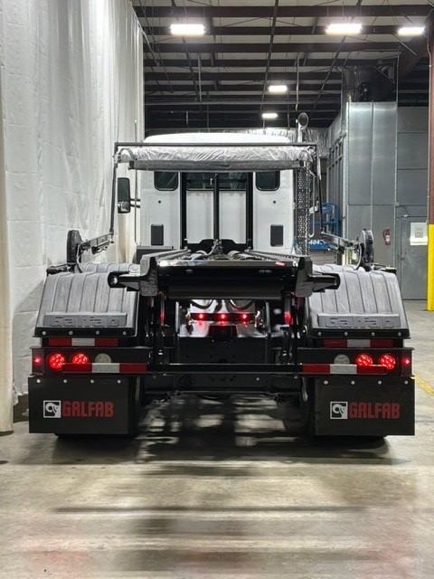 2027 Kenworth T880 in Tulsa, OK — photo 4