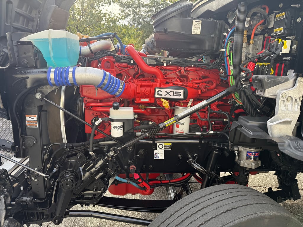 2024 Kenworth T880 in Raleigh, NC — photo 5